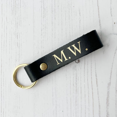 Picture of British-made sustainable black leather keyring with free personalisation, personalised leather gifts UK, black keyring 