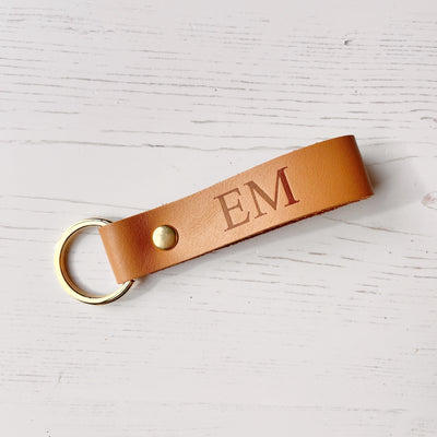 Picture of British-made sustainable putty coloured leather keyring with free personalisation, personalised leather gifts UK, putty coloured keyring 