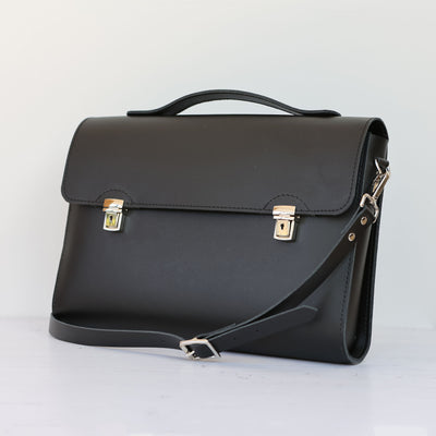Picture of  stylish leather bike bag / pannier bag in the style of a leather satchel bike bag